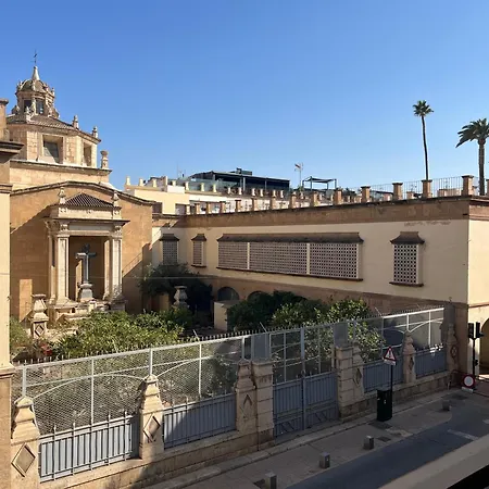 Junto A La Plaza Del Ayuntamiento Apartamento Almería